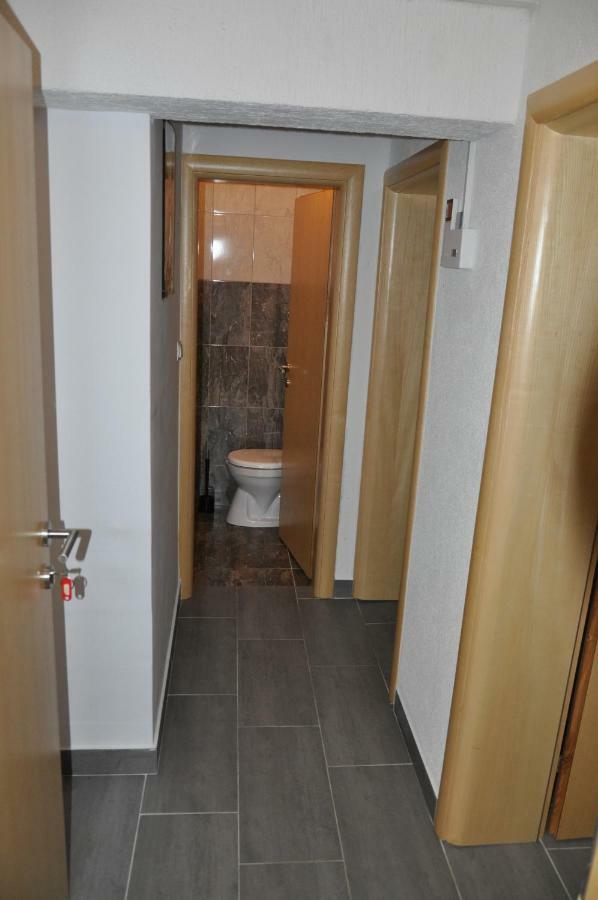 Batinic Apartmani Omiš Exterior foto